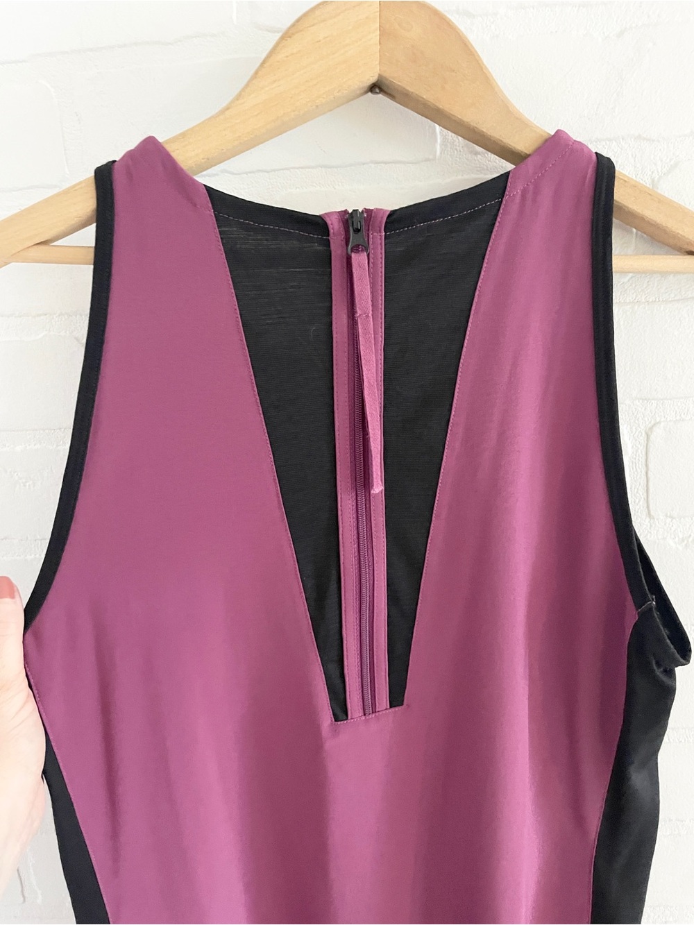 Smartwool Gorpcore Merino Panel Athletic Mini Dress Berry Black Sz M - Picture 12 of 16